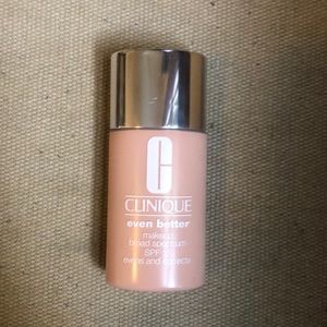 Clinique Even Better Foundation Shade: Bisque